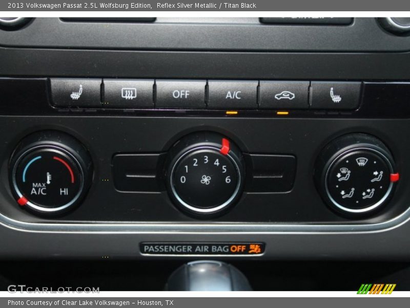 Reflex Silver Metallic / Titan Black 2013 Volkswagen Passat 2.5L Wolfsburg Edition