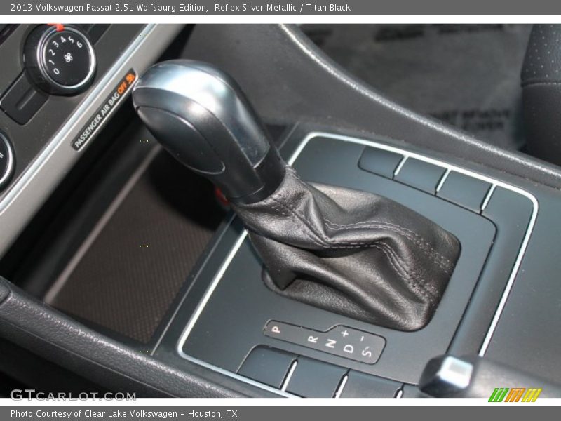 Reflex Silver Metallic / Titan Black 2013 Volkswagen Passat 2.5L Wolfsburg Edition