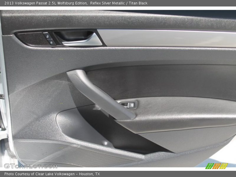 Reflex Silver Metallic / Titan Black 2013 Volkswagen Passat 2.5L Wolfsburg Edition