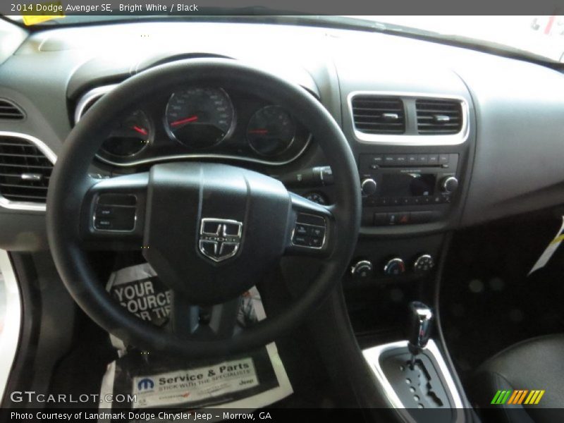 Bright White / Black 2014 Dodge Avenger SE