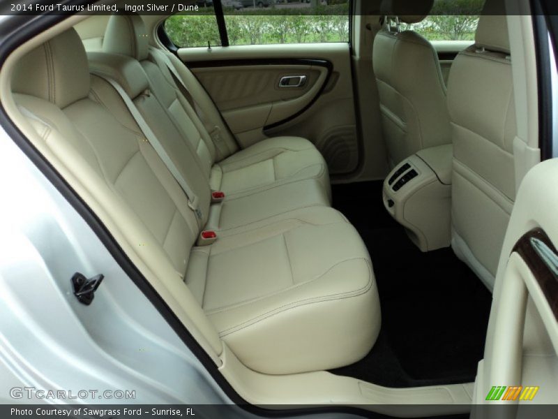 Ingot Silver / Dune 2014 Ford Taurus Limited