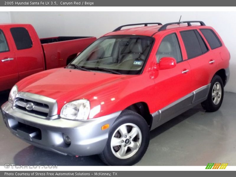 Front 3/4 View of 2005 Santa Fe LX 3.5