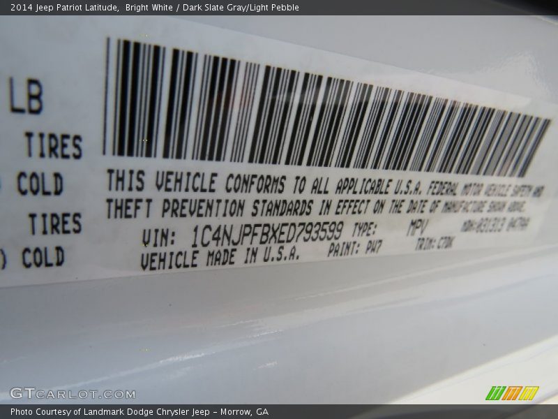 Bright White / Dark Slate Gray/Light Pebble 2014 Jeep Patriot Latitude