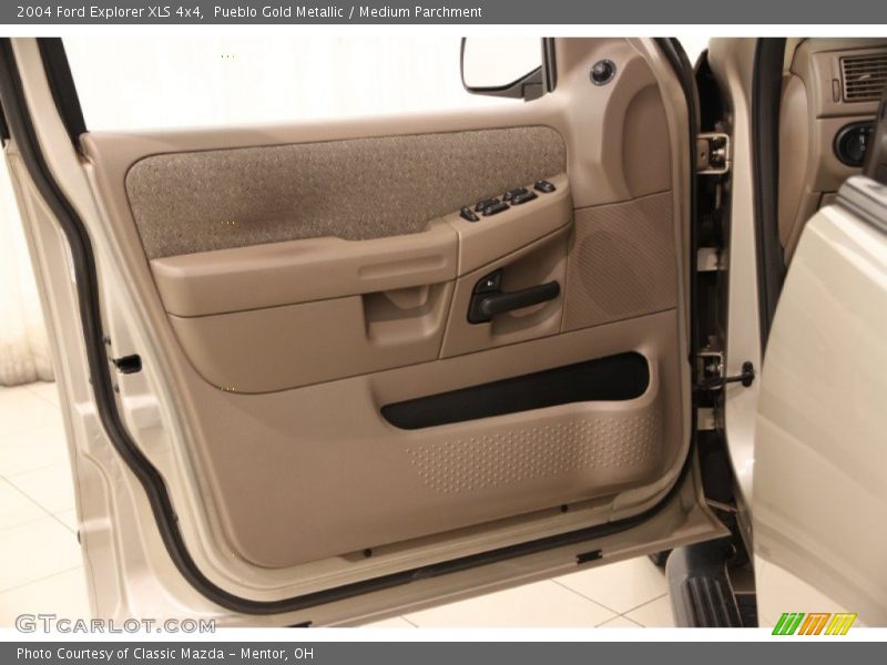 Pueblo Gold Metallic / Medium Parchment 2004 Ford Explorer XLS 4x4