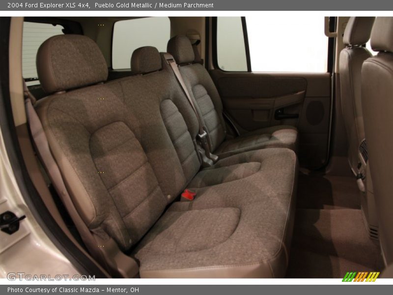 Pueblo Gold Metallic / Medium Parchment 2004 Ford Explorer XLS 4x4