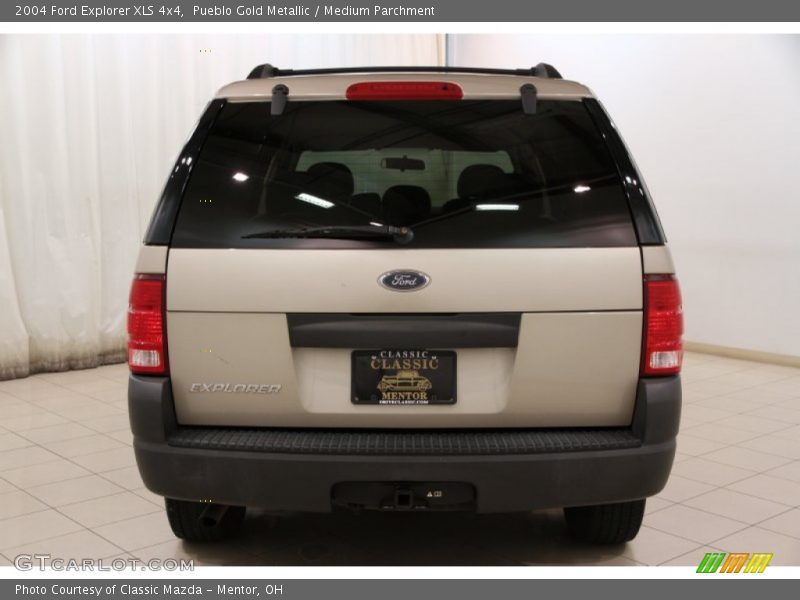 Pueblo Gold Metallic / Medium Parchment 2004 Ford Explorer XLS 4x4