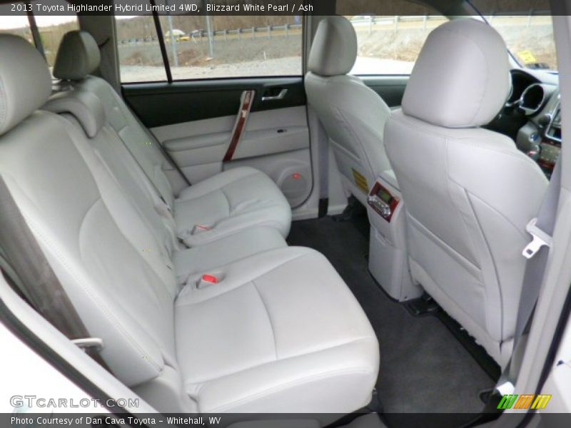 Blizzard White Pearl / Ash 2013 Toyota Highlander Hybrid Limited 4WD