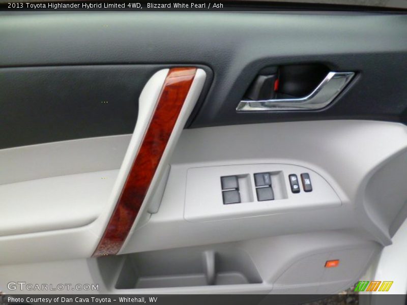 Blizzard White Pearl / Ash 2013 Toyota Highlander Hybrid Limited 4WD