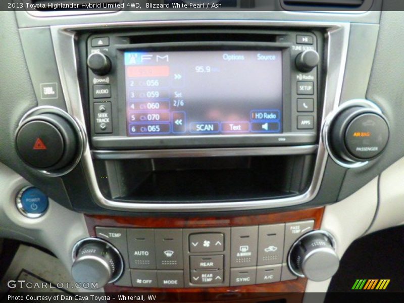 Blizzard White Pearl / Ash 2013 Toyota Highlander Hybrid Limited 4WD