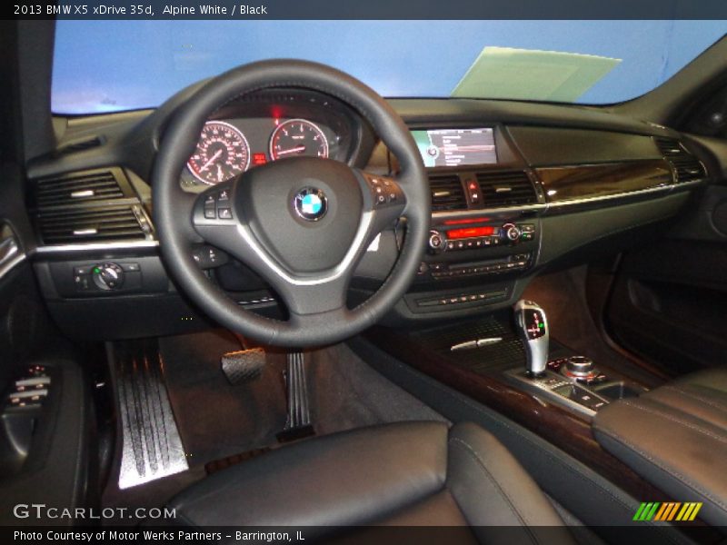 Alpine White / Black 2013 BMW X5 xDrive 35d