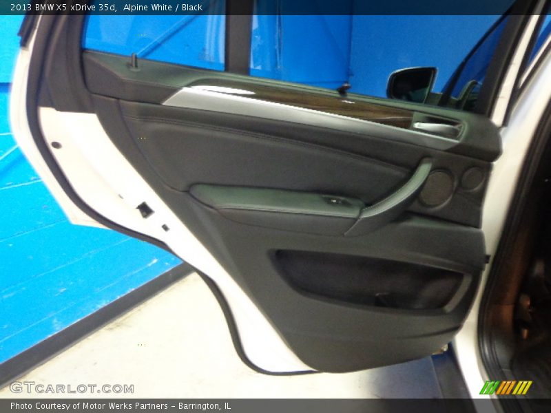 Alpine White / Black 2013 BMW X5 xDrive 35d