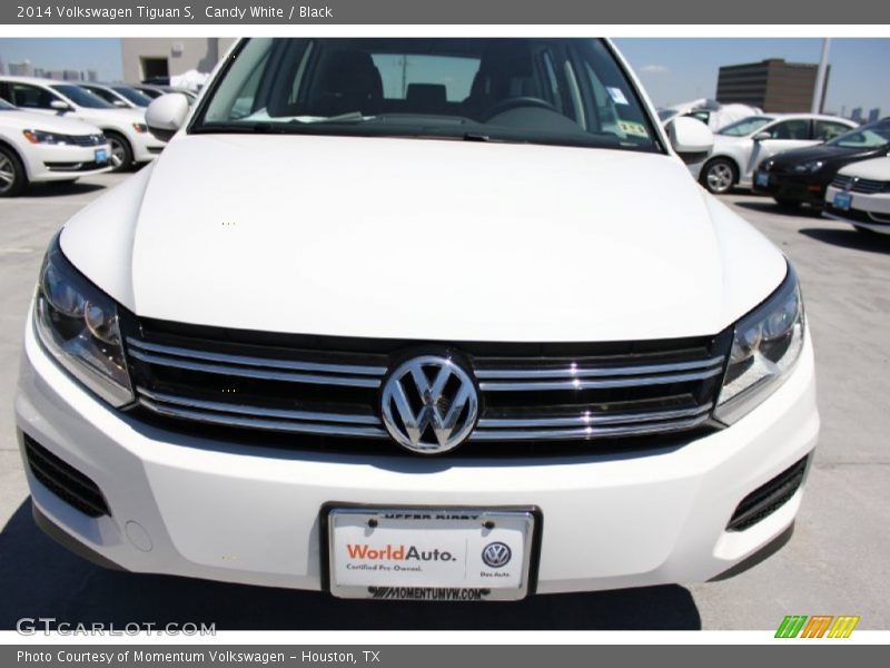 Candy White / Black 2014 Volkswagen Tiguan S