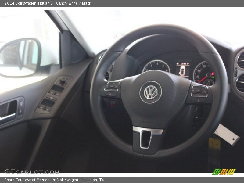 Candy White / Black 2014 Volkswagen Tiguan S