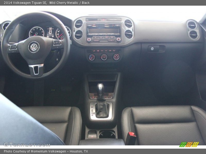 Wild Cherry Metallic / Black 2014 Volkswagen Tiguan SE