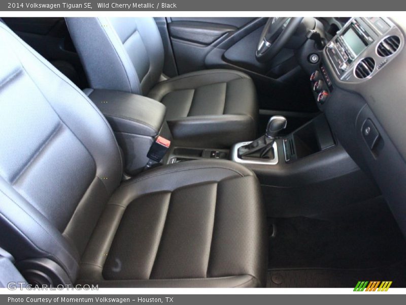 Wild Cherry Metallic / Black 2014 Volkswagen Tiguan SE