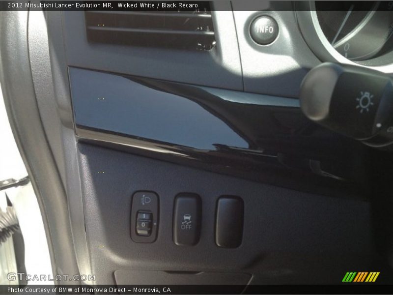 Wicked White / Black Recaro 2012 Mitsubishi Lancer Evolution MR