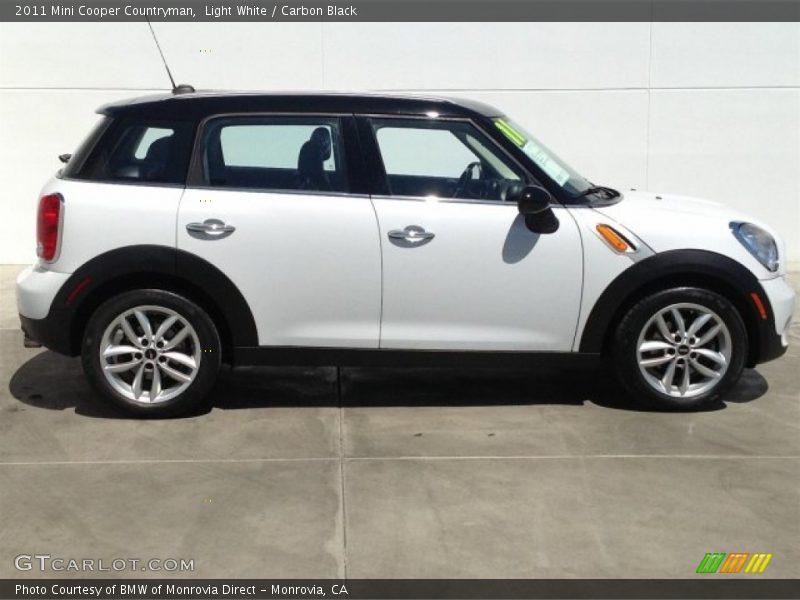 Light White / Carbon Black 2011 Mini Cooper Countryman