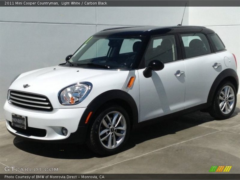 Light White / Carbon Black 2011 Mini Cooper Countryman