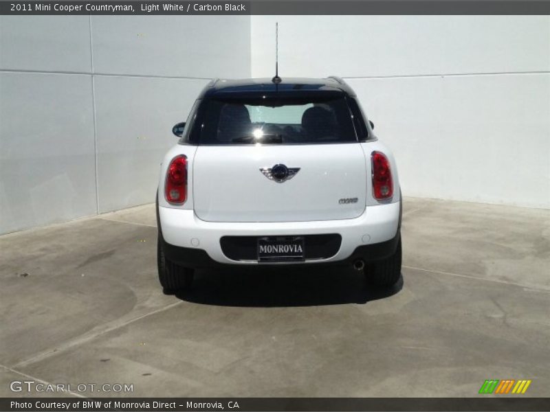 Light White / Carbon Black 2011 Mini Cooper Countryman