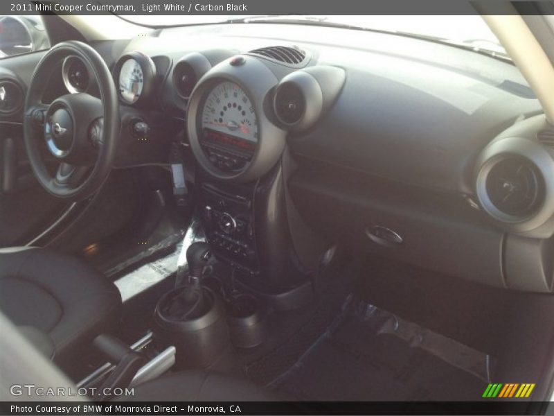 Light White / Carbon Black 2011 Mini Cooper Countryman