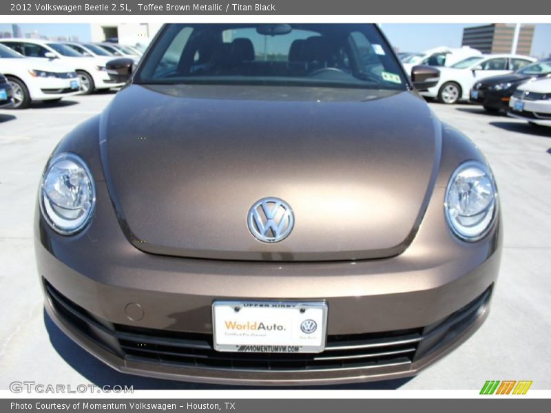Toffee Brown Metallic / Titan Black 2012 Volkswagen Beetle 2.5L