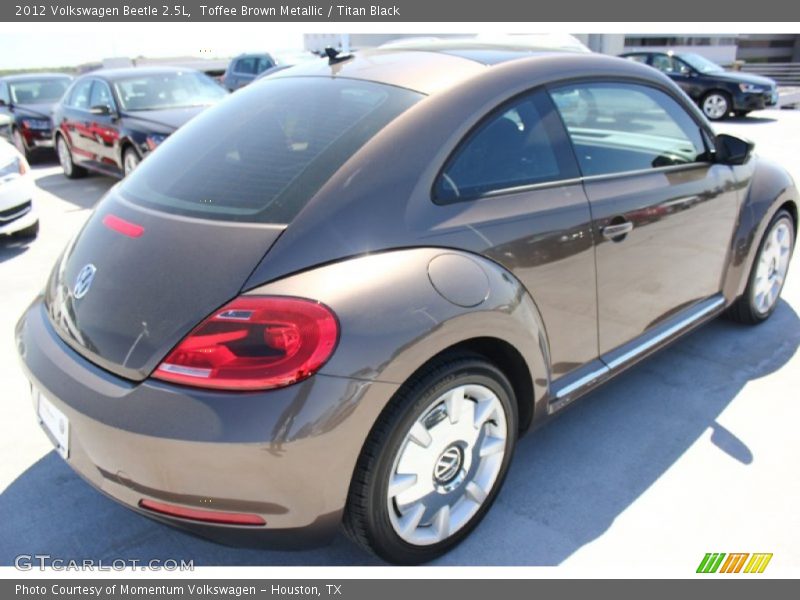 Toffee Brown Metallic / Titan Black 2012 Volkswagen Beetle 2.5L
