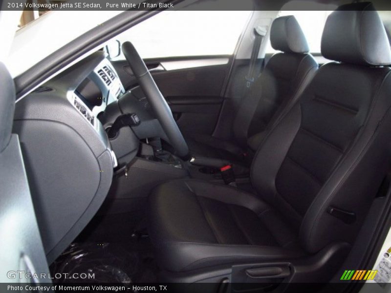 Pure White / Titan Black 2014 Volkswagen Jetta SE Sedan