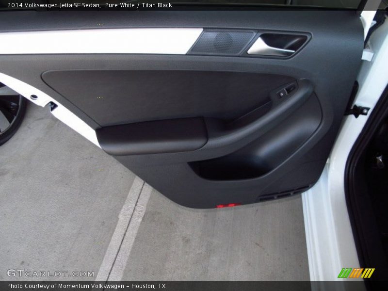 Pure White / Titan Black 2014 Volkswagen Jetta SE Sedan