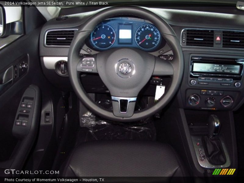 Pure White / Titan Black 2014 Volkswagen Jetta SE Sedan