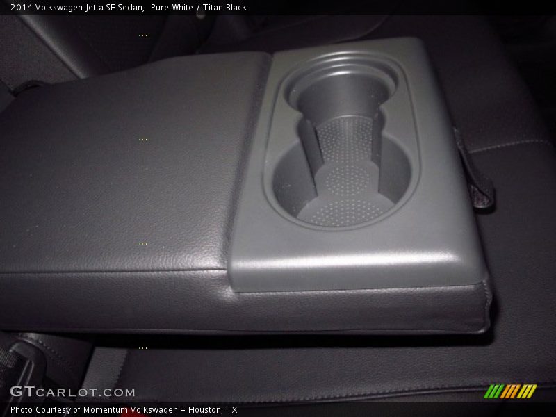 Pure White / Titan Black 2014 Volkswagen Jetta SE Sedan