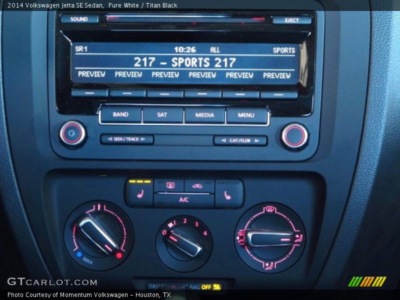 Pure White / Titan Black 2014 Volkswagen Jetta SE Sedan