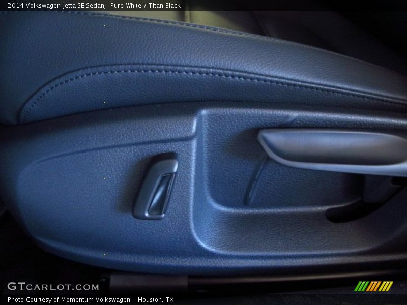 Pure White / Titan Black 2014 Volkswagen Jetta SE Sedan