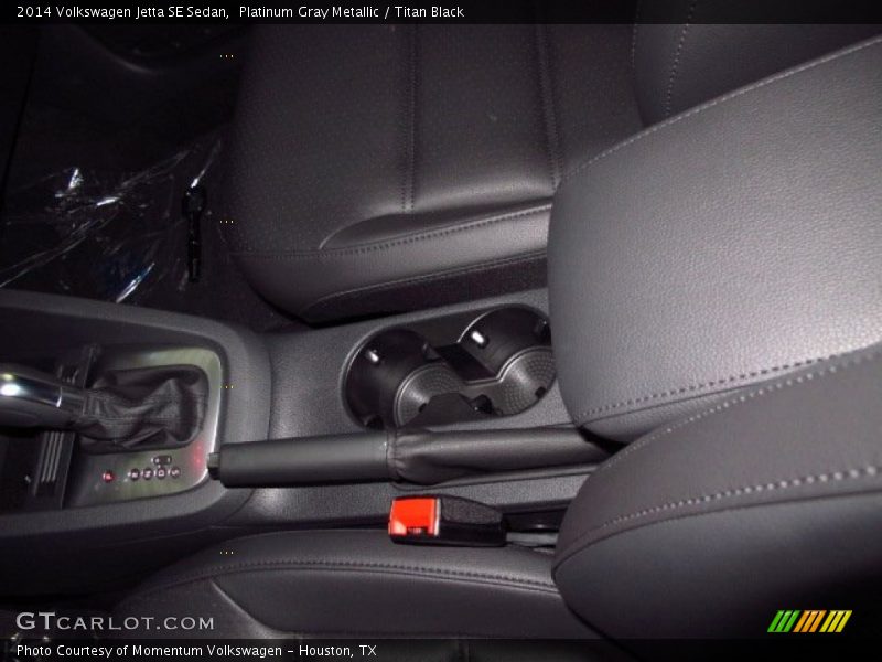 Platinum Gray Metallic / Titan Black 2014 Volkswagen Jetta SE Sedan