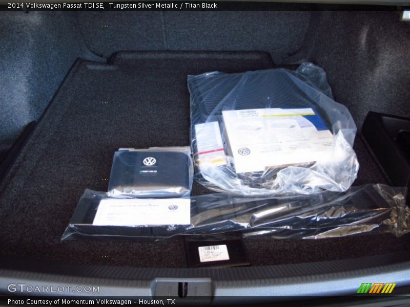 Tungsten Silver Metallic / Titan Black 2014 Volkswagen Passat TDI SE