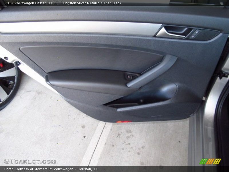 Tungsten Silver Metallic / Titan Black 2014 Volkswagen Passat TDI SE
