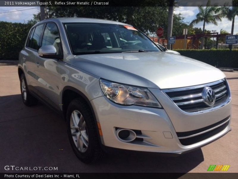 Reflex Silver Metallic / Charcoal 2011 Volkswagen Tiguan S