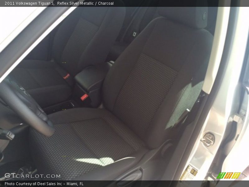 Reflex Silver Metallic / Charcoal 2011 Volkswagen Tiguan S