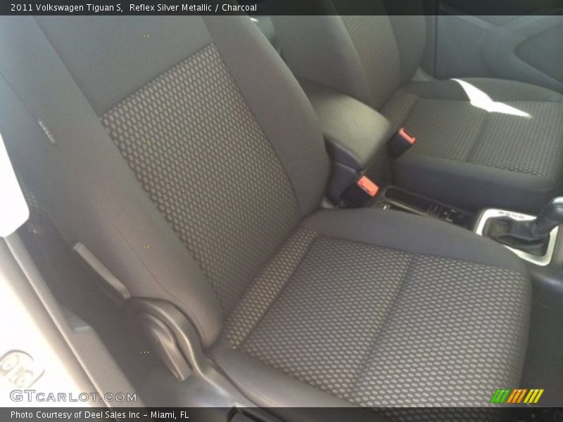 Reflex Silver Metallic / Charcoal 2011 Volkswagen Tiguan S