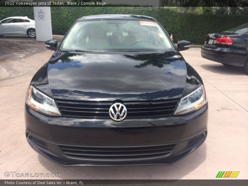 Black / Cornsilk Beige 2012 Volkswagen Jetta SE Sedan