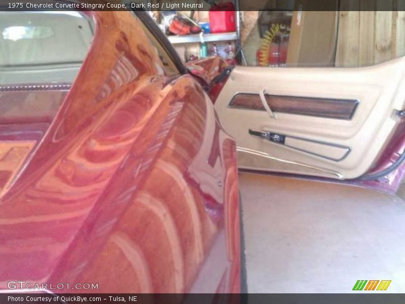 Dark Red / Light Neutral 1975 Chevrolet Corvette Stingray Coupe