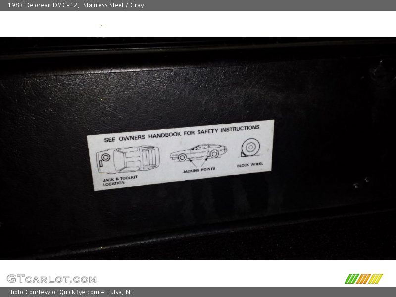 Info Tag of 1983 DMC-12 