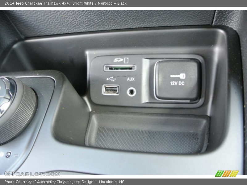 Bright White / Morocco - Black 2014 Jeep Cherokee Trailhawk 4x4