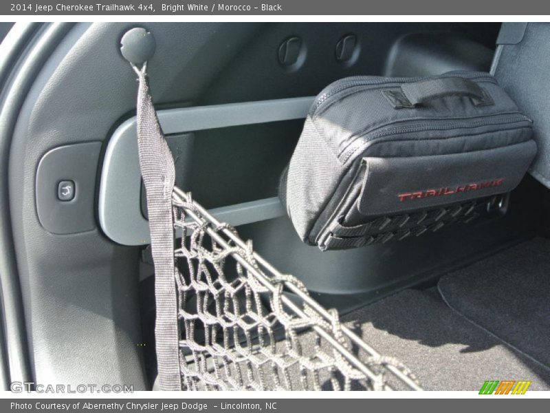 Bright White / Morocco - Black 2014 Jeep Cherokee Trailhawk 4x4