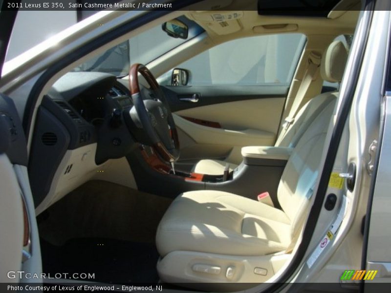 Satin Cashmere Metallic / Parchment 2011 Lexus ES 350