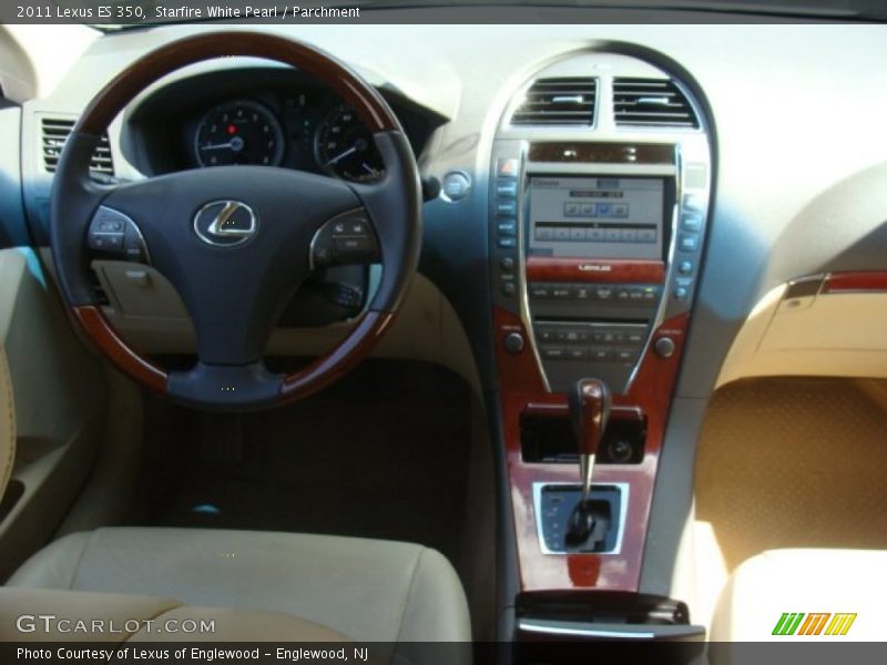 Starfire White Pearl / Parchment 2011 Lexus ES 350
