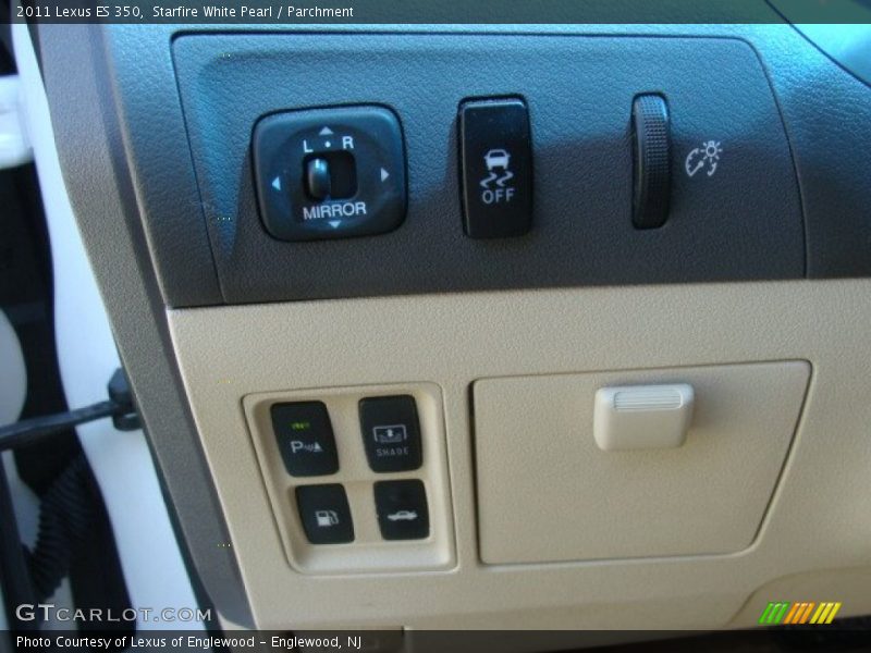 Starfire White Pearl / Parchment 2011 Lexus ES 350