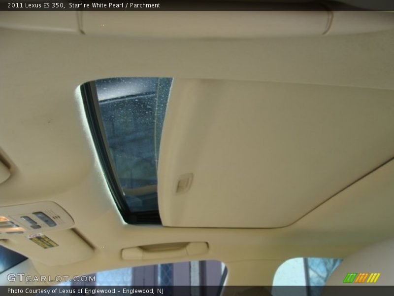 Starfire White Pearl / Parchment 2011 Lexus ES 350