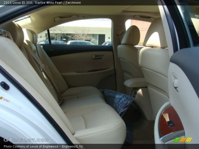 Starfire White Pearl / Parchment 2011 Lexus ES 350