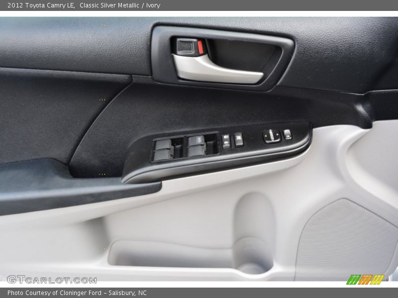 Classic Silver Metallic / Ivory 2012 Toyota Camry LE