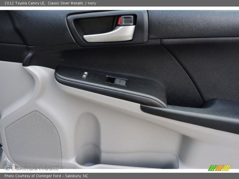 Classic Silver Metallic / Ivory 2012 Toyota Camry LE